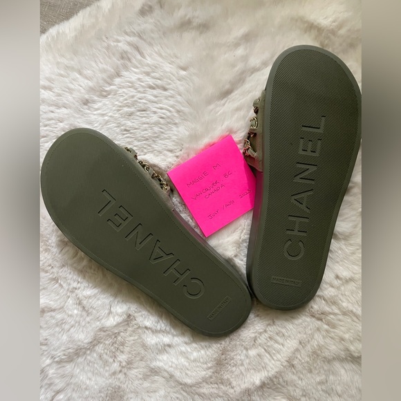 BN ✨ Chanel CC Chain Slides - Size 37 - Picture 3 of 5